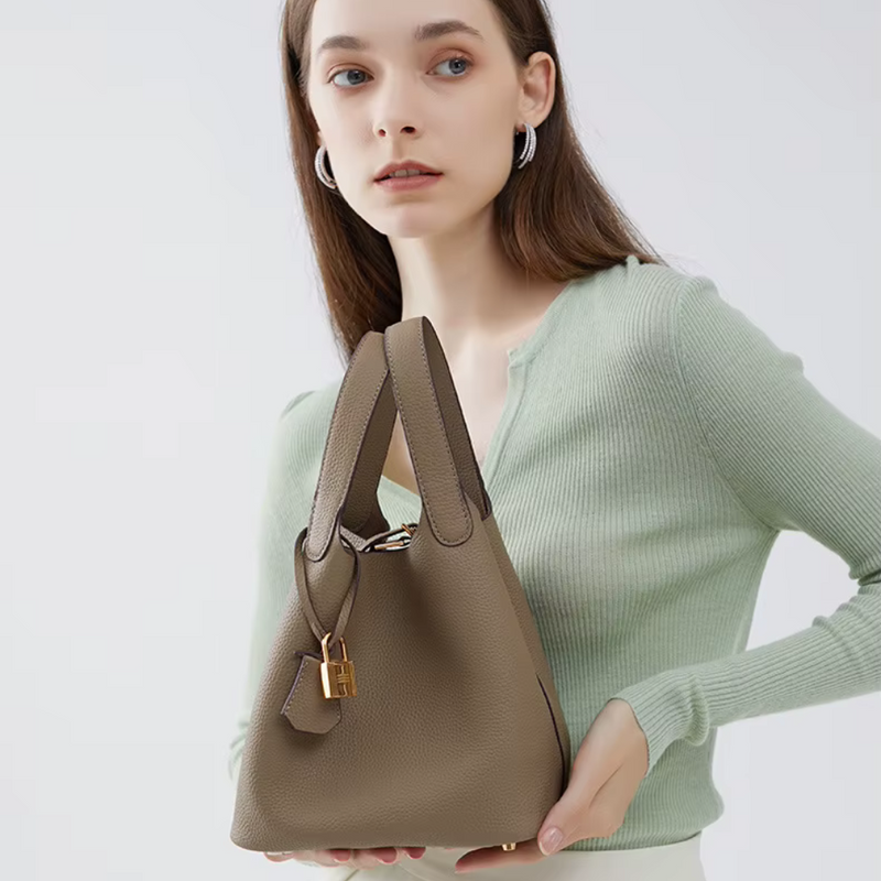 BELLATREND™ | LEATHER BUCKET HANDBAG